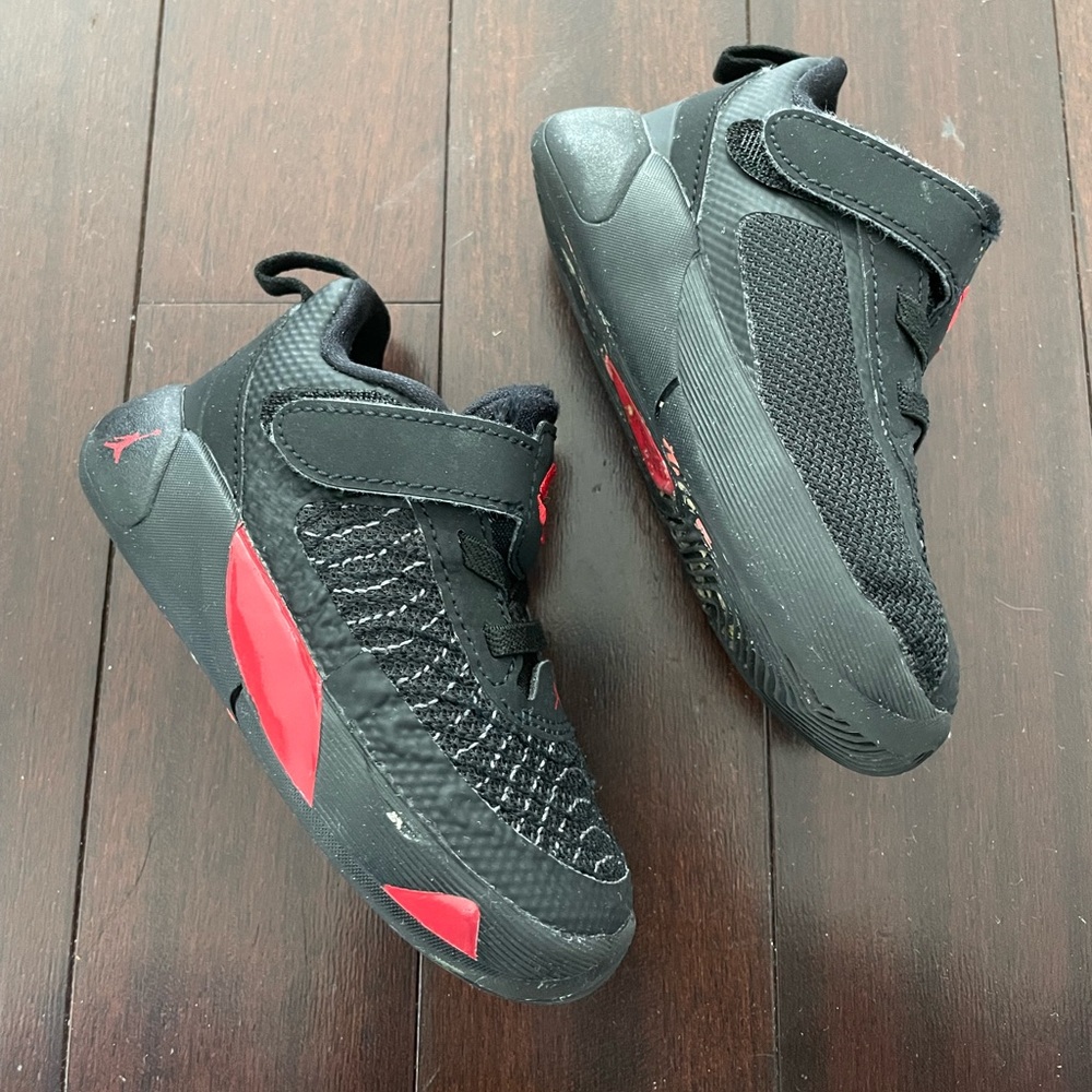 Jordan Luka 1 black red toddler size 5
